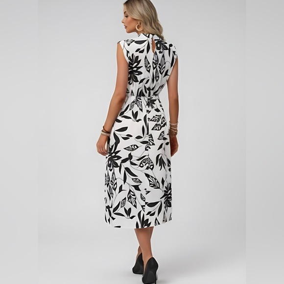 Black/White Floral Midi Dress - Picture 4 of 6
